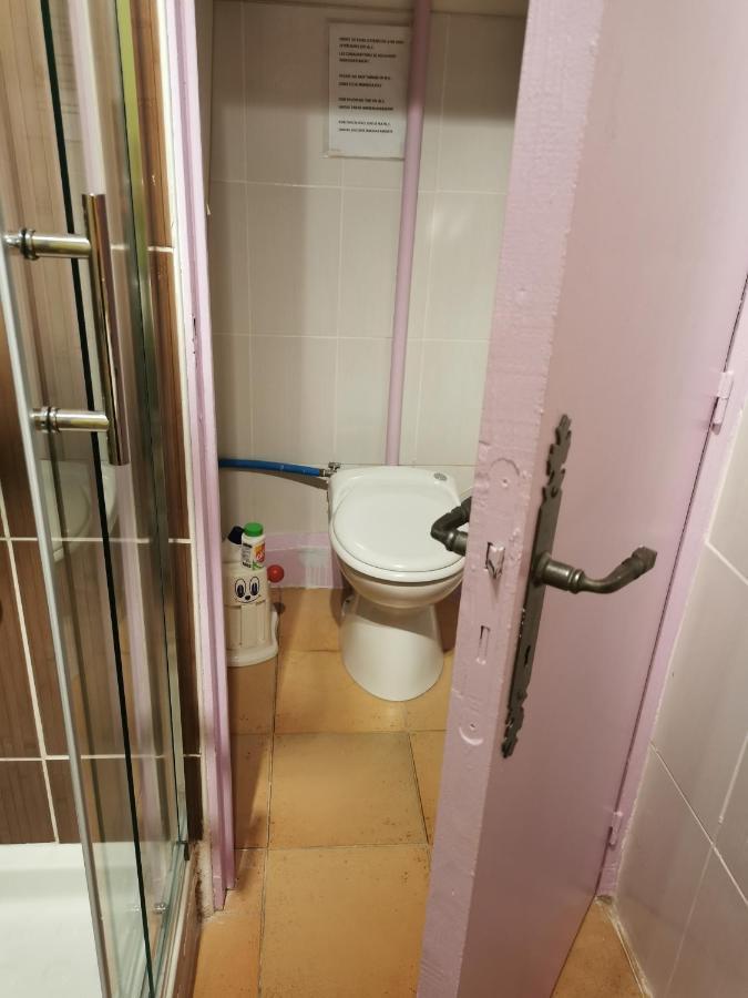 Appartement En Sous Sol De Villa Avec Acces Jardin Et Piscine 마르세유 외부 사진