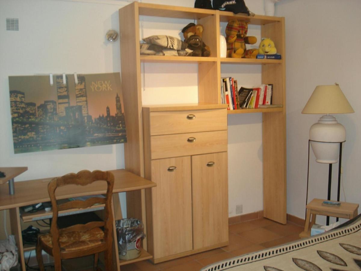 Appartement En Sous Sol De Villa Avec Acces Jardin Et Piscine 마르세유 외부 사진